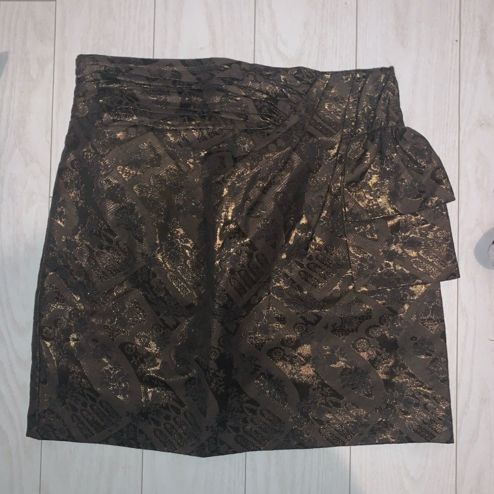 Skirt with oversized bow